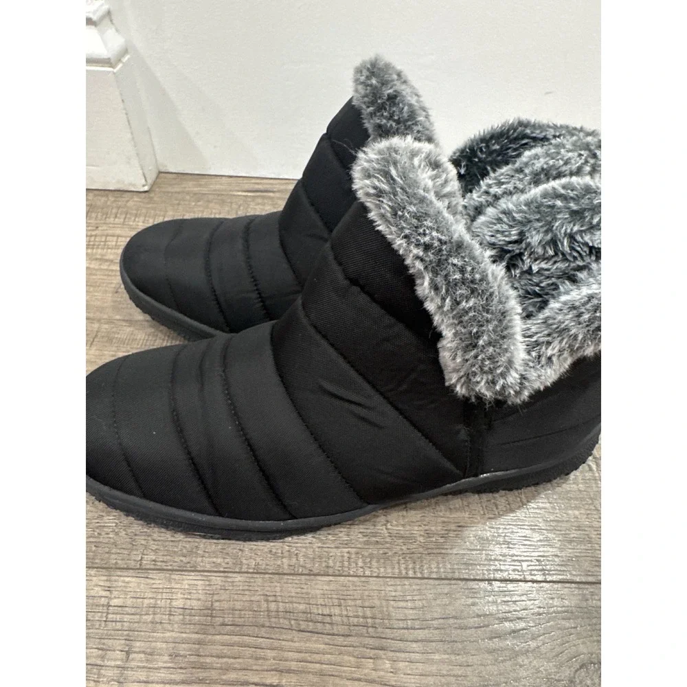 Minnetonka Black Quilted Puffer Ankle Boots Faux Fur Lined Winter Shoes